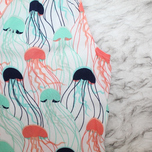 SOLD ModCloth Jelly Fish Front Button Top - Picture 7 of 8